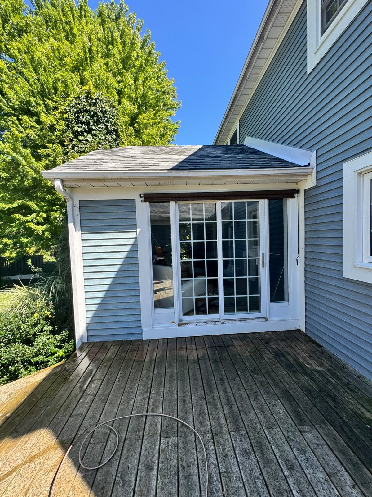 Deck surface before cleaning